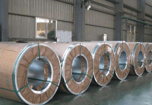 Kumparan baja canai panas mengurangi produksi